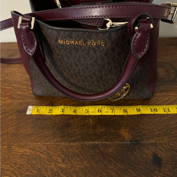 Michael Kors sachel purse - Picture 3 of 11